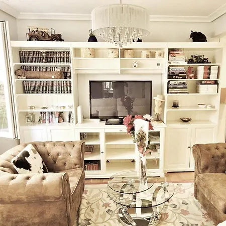 Apartment Rest *
